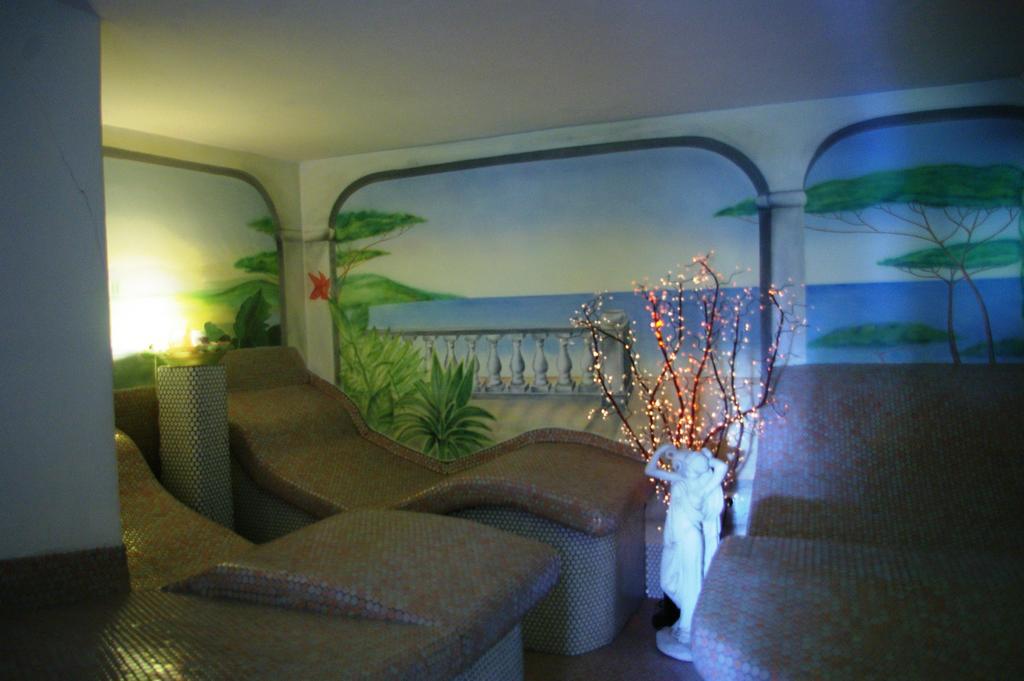 Pension Fitnessoase Eussenheim ภายนอก รูปภาพ